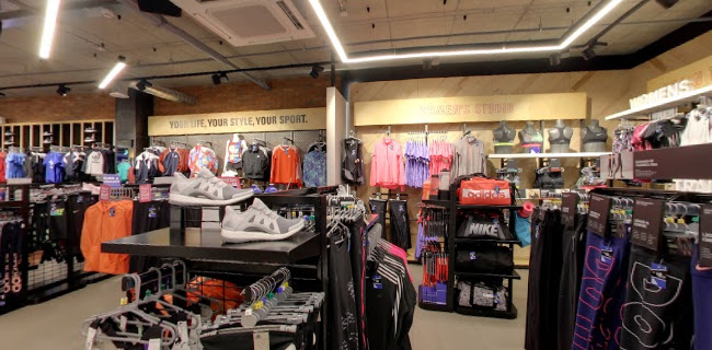 Reviews of Life Style Sports in Belfast - Sporting goods store