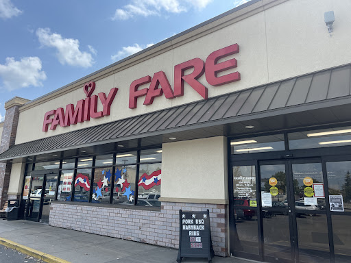 Grocery Store «Family Fare Supermarket», reviews and photos, 425 Main St W, Cannon Falls, MN 55009, USA