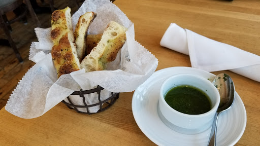 American Restaurant «Pinstripes», reviews and photos, 3849 Gallagher Dr, Edina, MN 55435, USA