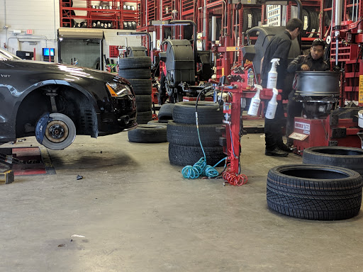 Tire Shop «Discount Tire Store - Prairieville, LA», reviews and photos, 37361 Market Place Drive, Prairieville, LA 70769, USA