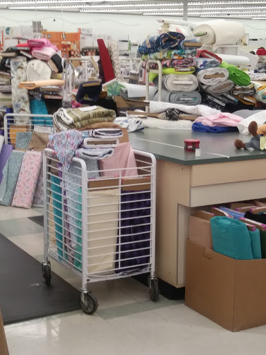 Fabric Store «Jo-Ann Fabrics and Crafts», reviews and photos, 8062 N Blackstone Ave, Fresno, CA 93720, USA