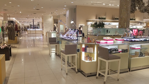 Department Store «Saks Fifth Avenue», reviews and photos, 3109 PGA Boulevard, Palm Beach Gardens, FL 33410, USA