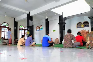 Masjid Hidayatullah Gendingan image