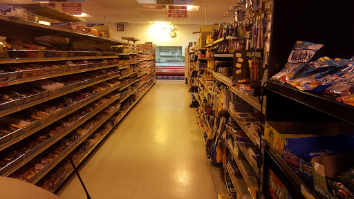 Grocery Store «Columbia Market», reviews and photos, 450 Wa Na Pa St, Cascade Locks, OR 97014, USA
