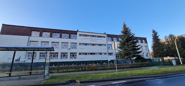 Szkoła Podstawowa nr 1 w Koronowie Pomianowskiego 16, 86-010 Koronowo, Polska