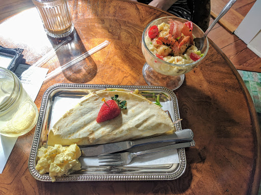 Brunch Restaurant «Le Cafe Beignet», reviews and photos, 136 Rue Magnolia, Biloxi, MS 39530, USA