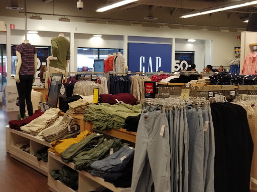 Shopping Mall «Clinton Crossing Premium Outlets», reviews and photos, 20 Killingworth Turnpike, Clinton, CT 06413, USA