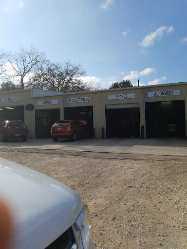 Muffler Shop «Riverhills Automotive Services Center», reviews and photos, 1338 Bandera Hwy, Kerrville, TX 78028, USA