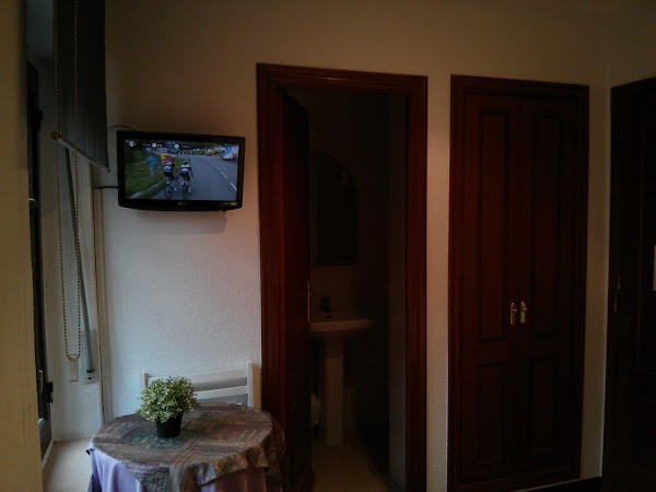 Imagen de Happy Hostal Carrales Burgos (20 de 27)