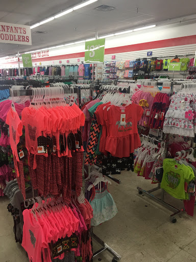 Discount Store «Fallas Paredes Discount Stores», reviews and photos, 6904 Camp Bowie Blvd, Fort Worth, TX 76116, USA