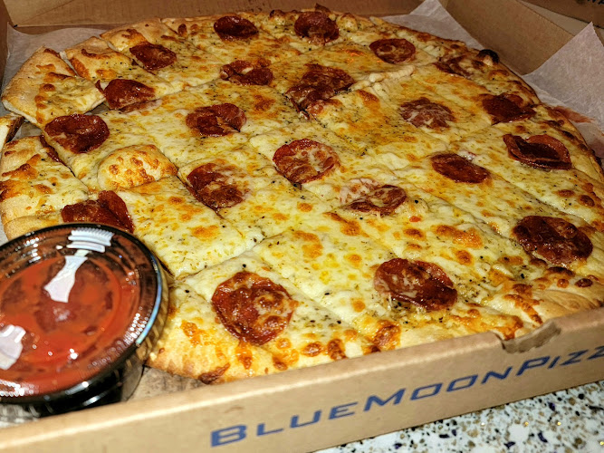 #1 best pizza place in Marietta - Blue Moon Pizza