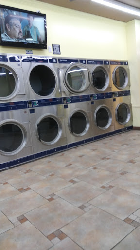 Laundromat «Fresh Start Coin Laundry», reviews and photos, 2922 Roosevelt Blvd, Clearwater, FL 33760, USA