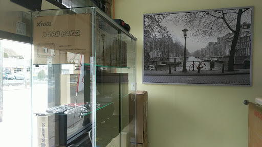 Locksmith «PAYLESS CAR KEYS», reviews and photos, 2035 Victory Blvd, Staten Island, NY 10314, USA