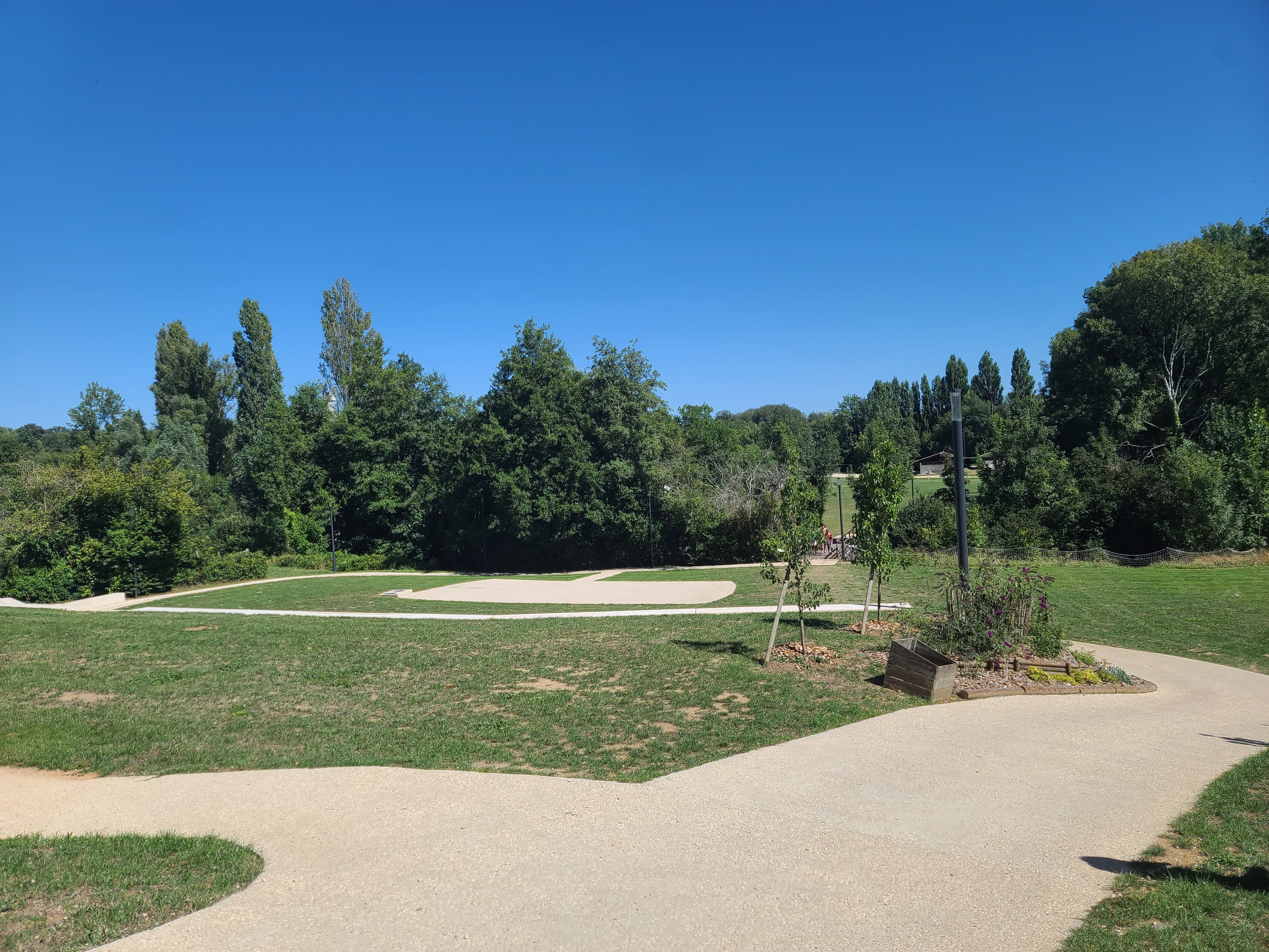 Photo n° 9 de l'avis de Astral. fait le 09/08/2023 à 13:55
