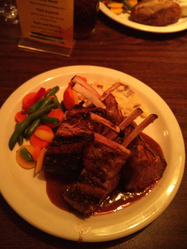 American Restaurant «The Brass Lantern Restaurant and Lounge», reviews and photos, 79 Chestnut Hill Rd, Crossville, TN 38555, USA