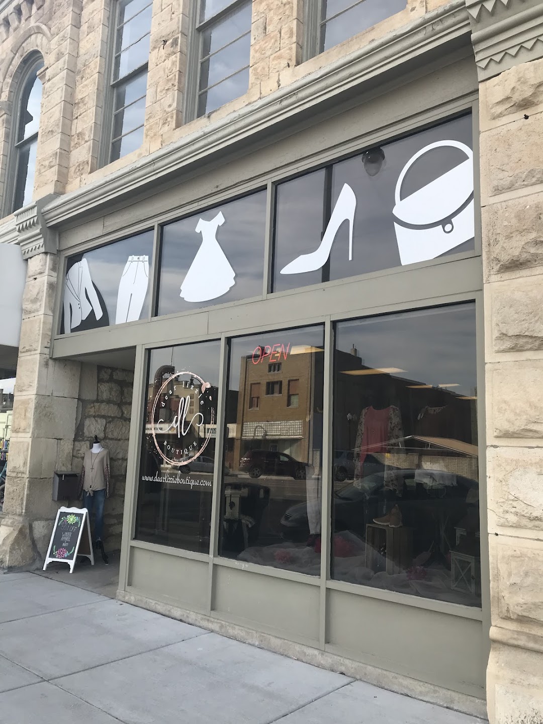 dear lizzie Boutique