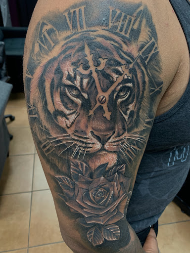 Tattoo Shop «Black Lotus Tattoo Studio», reviews and photos, 218 Texas Blvd N, Weslaco, TX 78596, USA