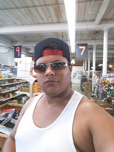 Thrift Store «Frugal Franks», reviews and photos, 126 Shove St, Fall River, MA 02724, USA