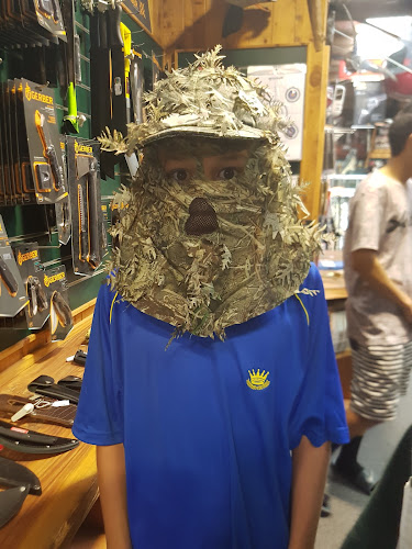 Reviews of Waikato Hunting and Fishing in Hamilton - Sporting goods store