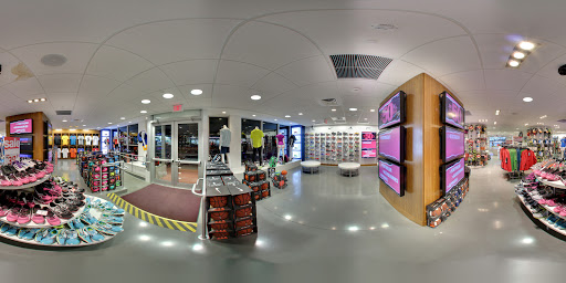 Sporting Goods Store «World Tennis - Alton Sports In Motion», reviews and photos, 1448 Alton Rd, Miami Beach, FL 33139, USA