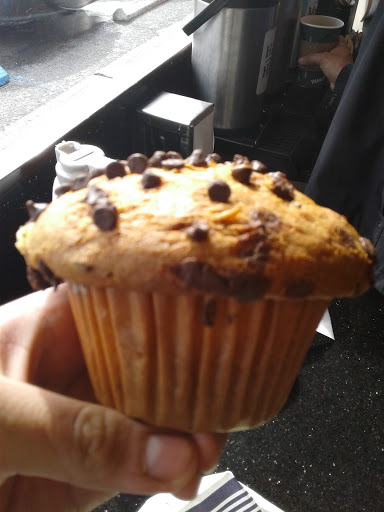 Donut Shop «Yum Yum Donuts», reviews and photos, 205 E Foothill Blvd, Rialto, CA 92376, USA