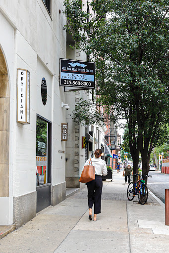 Snyder Opticians, 251 S 17th St, Philadelphia, PA 19103, USA, 