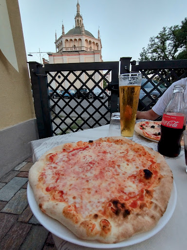 Al Dopolavoro in Crespi dAdda, Provincia di Bergamo