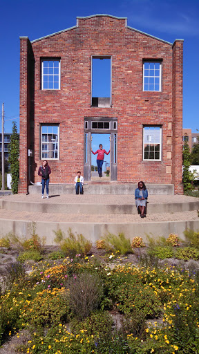 Tourist Attraction «Heigold House Facade», reviews and photos, 332-402 Frankfort Ave, Louisville, KY 40206, USA