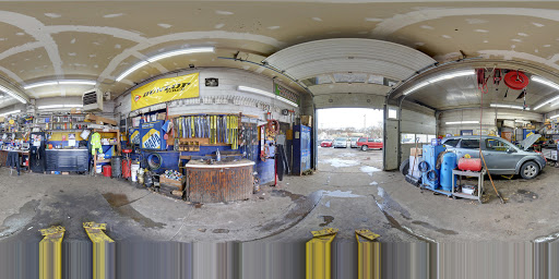 Auto Repair Shop «Dodge St Tire & Auto», reviews and photos, 605 N Dodge St, Iowa City, IA 52245, USA