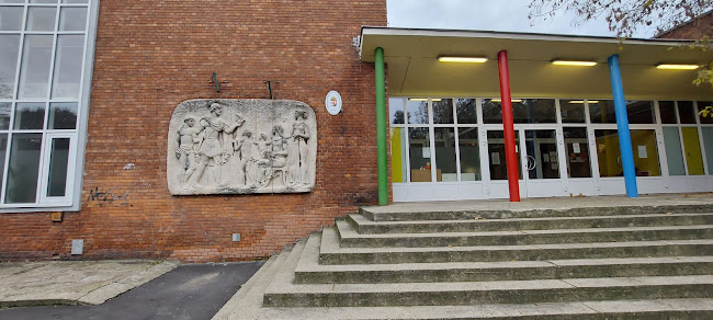 Comentarii opinii despre Laborc Általános Iskola