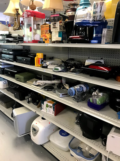 Thrift Store «Goodwill Thrift Store - Southside», reviews and photos, 8101 Southside Blvd #5, Jacksonville, FL 32256, USA