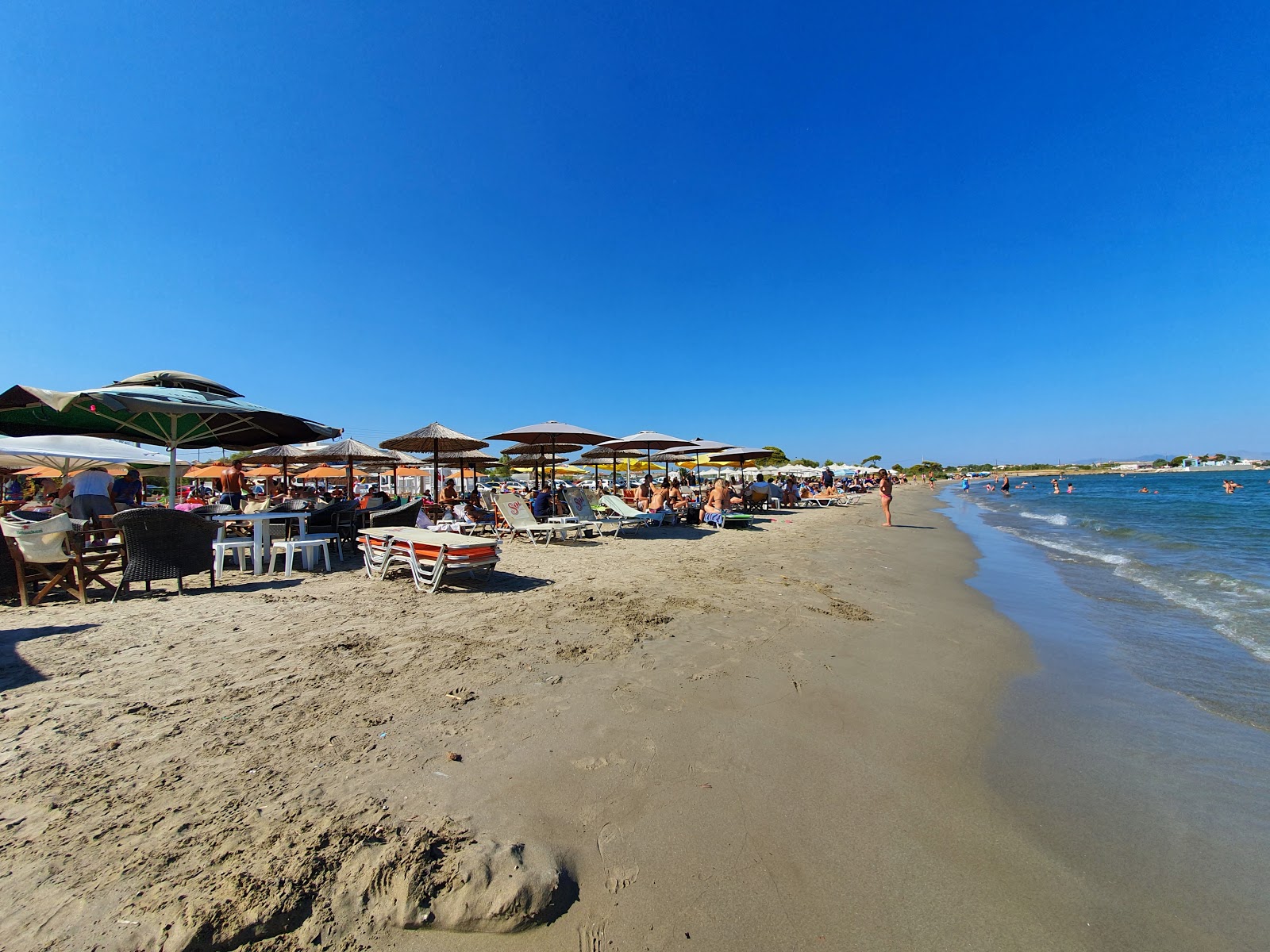 Fotografie cu Artemis beach cu nivelul de curățenie înalt