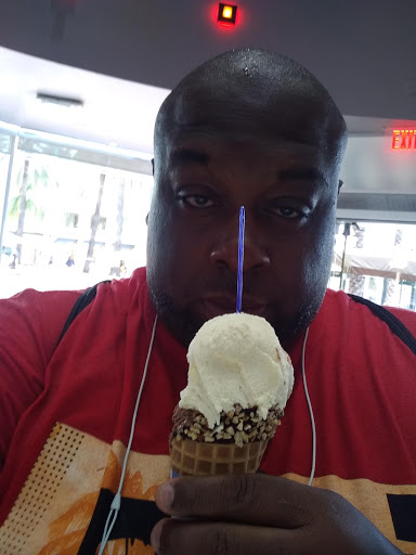 Ice Cream Shop «Gelateria 4D», reviews and photos, 670 Lincoln Rd Mall, Miami Beach, FL 33139, USA