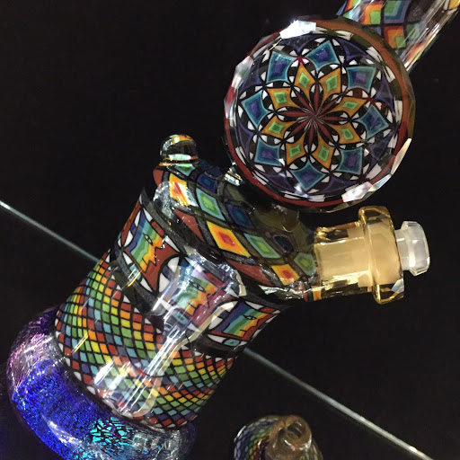 Glass Shop «WHELANS GLASS GALLERY, VAPOR, CIGAR, GIFT & SMOKE SHOP», reviews and photos, 2486 Bancroft Way, Berkeley, CA 94704, USA