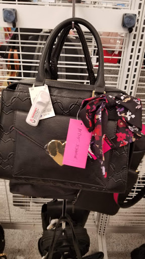 Clothing Store «Ross Dress for Less», reviews and photos, 380 Marketplace Blvd, Hamilton Township, NJ 08691, USA