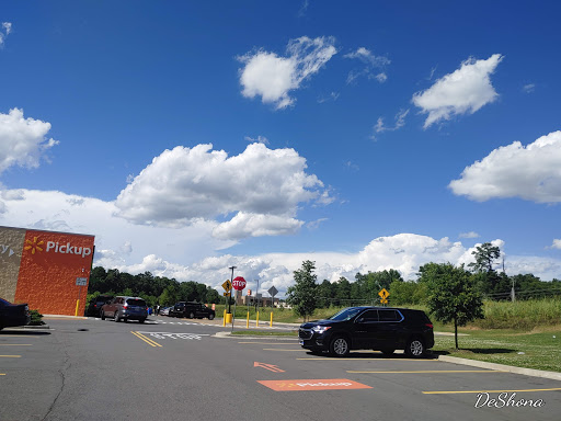 Supermarket «Walmart Neighborhood Market», reviews and photos, 412 W Bert Kouns Industrial Loop, Shreveport, LA 71106, USA