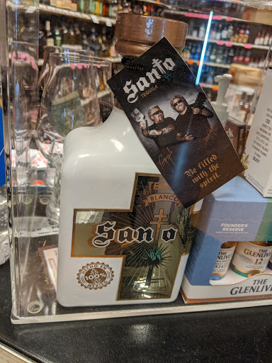 Liquor Store «Kenton Liquor Store», reviews and photos, 8221 N Denver Ave, Portland, OR 97217, USA