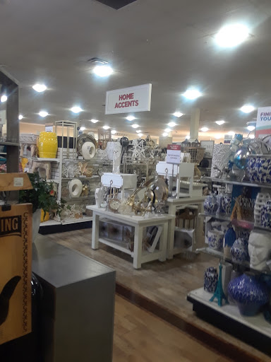 Department Store «HomeGoods», reviews and photos, 7871 N Blackstone Ave, Fresno, CA 93720, USA