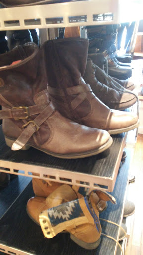 Second Hand Store «Goodwill Deja Blue Boutique», reviews and photos, 303 University Blvd, Denver, CO 80206, USA