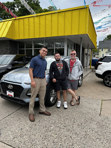 Used Car Dealer «Auto Latino / University Auto», reviews and photos, 745 S Robert St, St Paul, MN 55107, USA