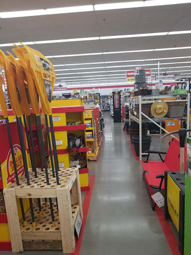 Home Improvement Store «Tractor Supply Co.», reviews and photos, 1503 E Main St, Waynesboro, PA 17268, USA