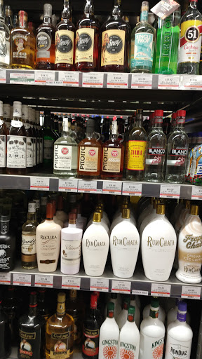 Liquor Store «Wine & Liquor Superstore», reviews and photos, 815 Hutchinson River Pkwy, Bronx, NY 10465, USA