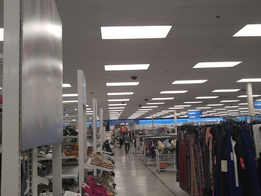 Clothing Store «Ross Dress for Less», reviews and photos, 2180 MacArthur Rd, Whitehall, PA 18052, USA