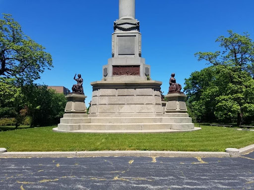 Douglas Tomb State Historic Site, 636 E 35th St, Chicago, IL 60616