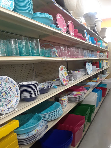 Discount Store «Big Lots», reviews and photos, 23641 Moulton Pkwy, Laguna Hills, CA 92653, USA