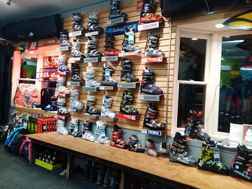 Triple Diamond Ski Shop