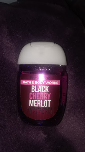 Beauty Supply Store «Bath & Body Works», reviews and photos, 3360 Fairlane Dr, Allen Park, MI 48101, USA