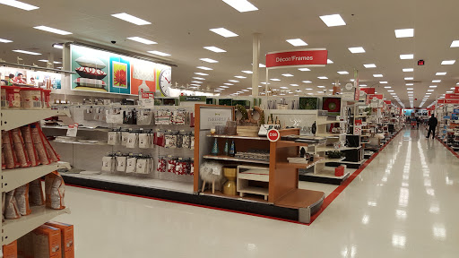 Department Store «Target», reviews and photos, 621 W Edgar Rd, Linden, NJ 07036, USA