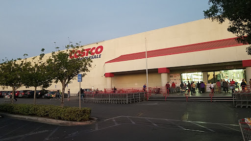 Warehouse store «Costco Wholesale», reviews and photos, 8810 Tampa Ave, Northridge, CA 91324, USA