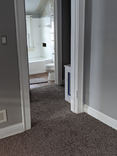 Carpet Store «Carpet City Flooring Center Eau Claire», reviews and photos, 3109 E Hamilton Ave, Eau Claire, WI 54701, USA